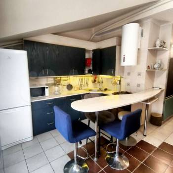 Продается 1-комнатная квартира, 35 м²