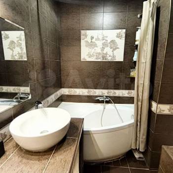 Продается 1-комнатная квартира, 35 м²