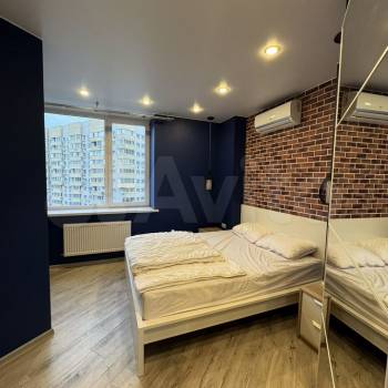 Продается 1-комнатная квартира, 53 м²