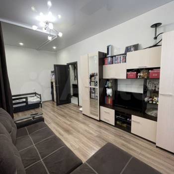 Продается 1-комнатная квартира, 38 м²