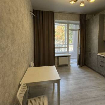 Сдается 1-комнатная квартира, 38 м²