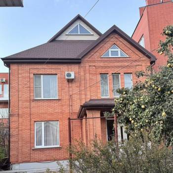 Продается Дом, 243 м²