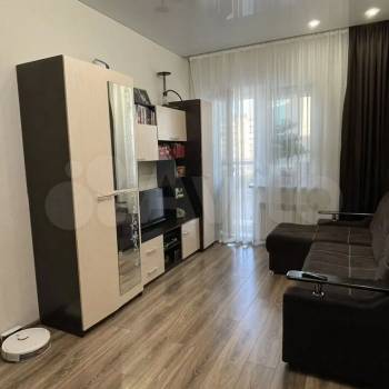 Продается 1-комнатная квартира, 38 м²