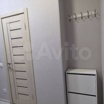 Продается 1-комнатная квартира, 33 м²