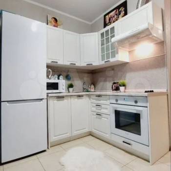 Продается 1-комнатная квартира, 38 м²