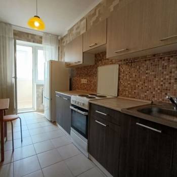 Продается 1-комнатная квартира, 35 м²