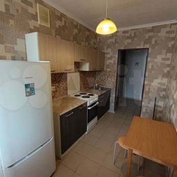 Продается 1-комнатная квартира, 35 м²