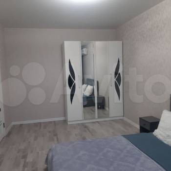 Сдается 1-комнатная квартира, 42 м²