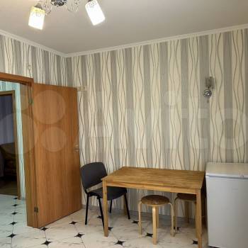 Сдается 1-комнатная квартира, 50 м²