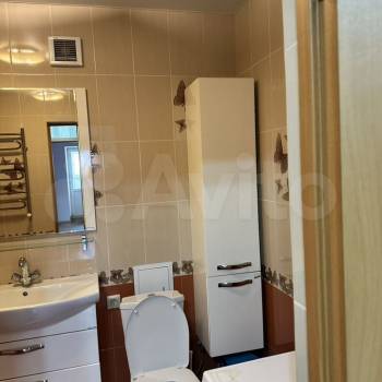 Сдается 1-комнатная квартира, 50 м²