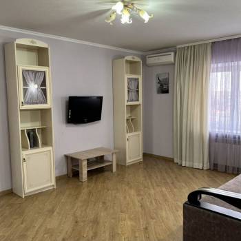 Сдается 1-комнатная квартира, 50 м²