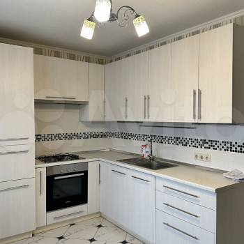 Сдается 1-комнатная квартира, 50 м²