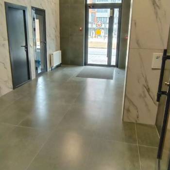 Продается 1-комнатная квартира, 42 м²