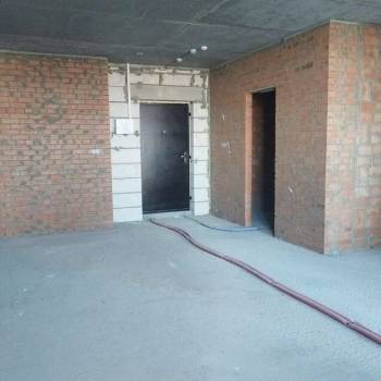 Продается 1-комнатная квартира, 37 м²