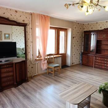 Сдается 2-х комнатная квартира, 72 м²