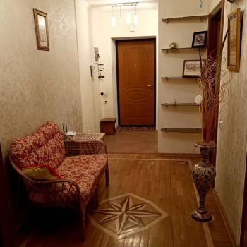 Продается 2-х комнатная квартира, 72 м²