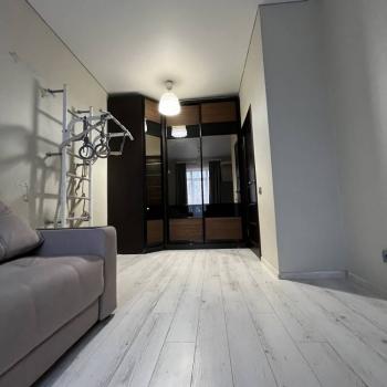 Продается 1-комнатная квартира, 32 м²