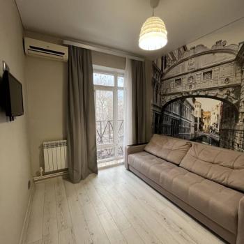 Продается 1-комнатная квартира, 32 м²