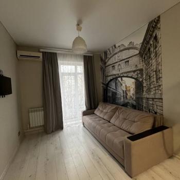 Продается 1-комнатная квартира, 32 м²