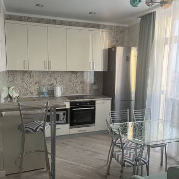 Сдается 1-комнатная квартира, 40 м²