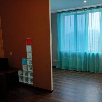 Продается 1-комнатная квартира, 37 м²