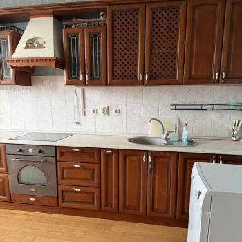 Сдается 1-комнатная квартира, 53 м²