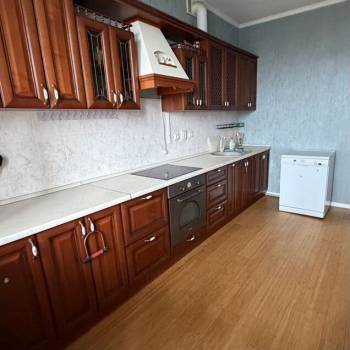 Сдается 1-комнатная квартира, 53 м²