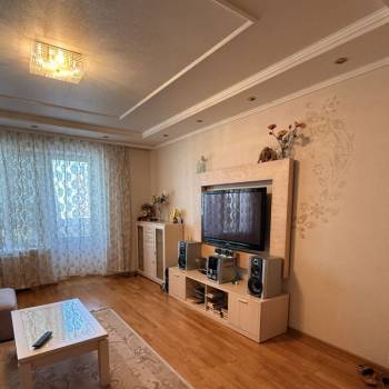 Продается 2-х комнатная квартира, 77 м²