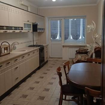 Сдается 2-х комнатная квартира, 60 м²