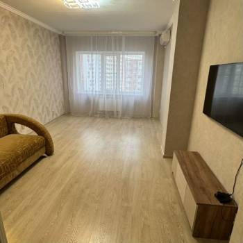 Сдается 1-комнатная квартира, 47,7 м²