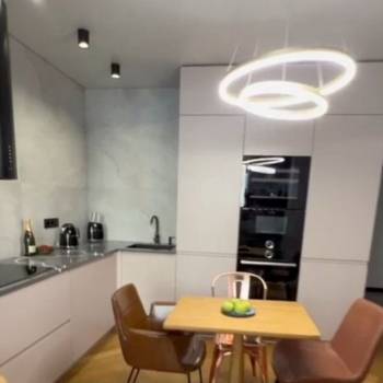 Продается 1-комнатная квартира, 40 м²