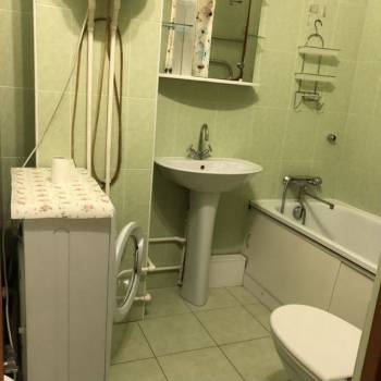 Сдается 1-комнатная квартира, 48 м²