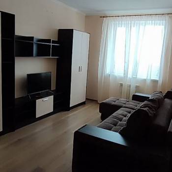 Сдается 1-комнатная квартира, 44 м²