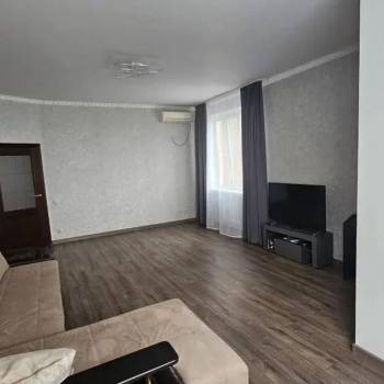 Продается Многокомнатная квартира, 136 м²