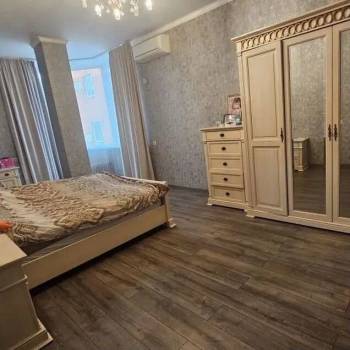 Продается Многокомнатная квартира, 136 м²