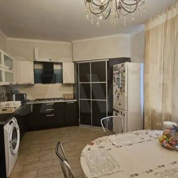 Продается Многокомнатная квартира, 136 м²