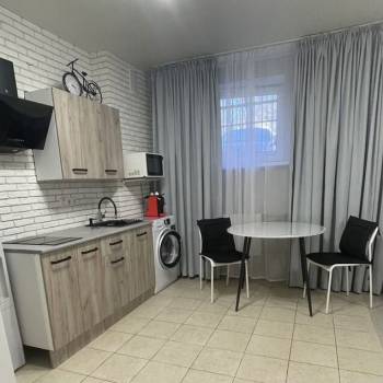 Сдается 1-комнатная квартира, 32 м²