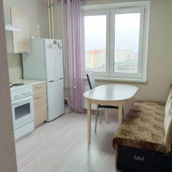 Сдается 1-комнатная квартира, 43 м²