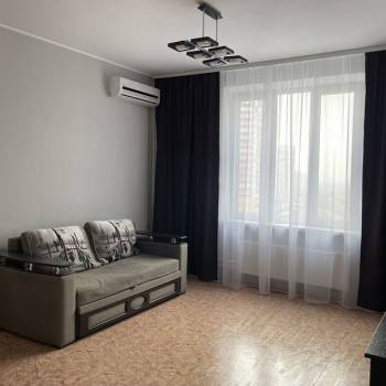 Сдается 1-комнатная квартира, 38,5 м²