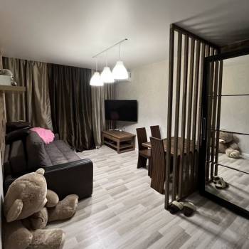 Продается 1-комнатная квартира, 32 м²