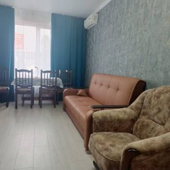 Сдается 1-комнатная квартира, 42 м²