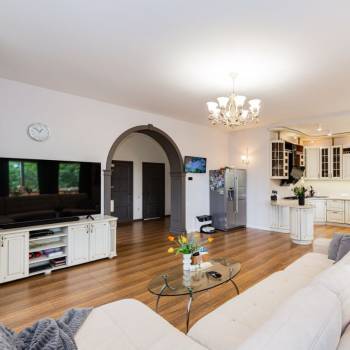 Продается Дом, 455 м²