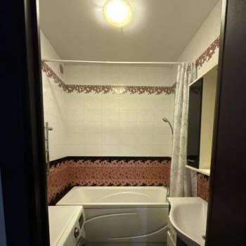 Сдается Многокомнатная квартира, 73 м²