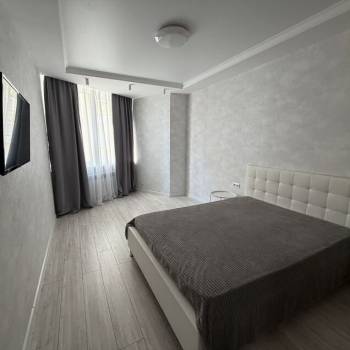 Продается 1-комнатная квартира, 40 м²