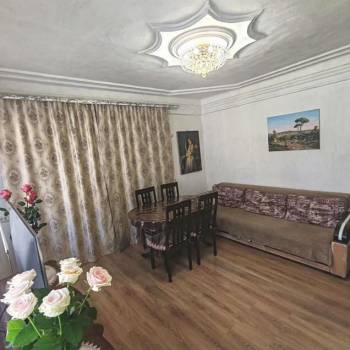 Продается 3-х комнатная квартира, 48 м²