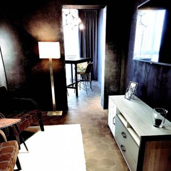 Продается 1-комнатная квартира, 48 м²