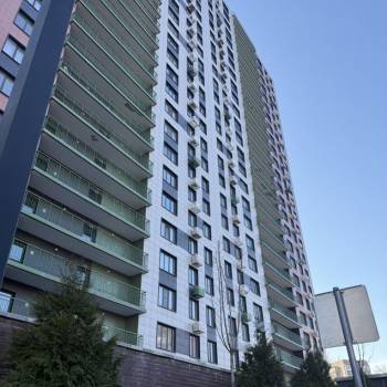 Продается 1-комнатная квартира, 37 м²