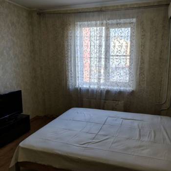 Сдается 1-комнатная квартира, 38 м²