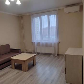 Продается 1-комнатная квартира, 35,9 м²