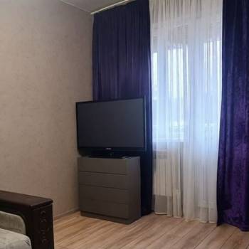 Сдается 1-комнатная квартира, 43 м²